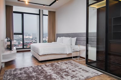 Expressionz Professional Suites Kelvin
