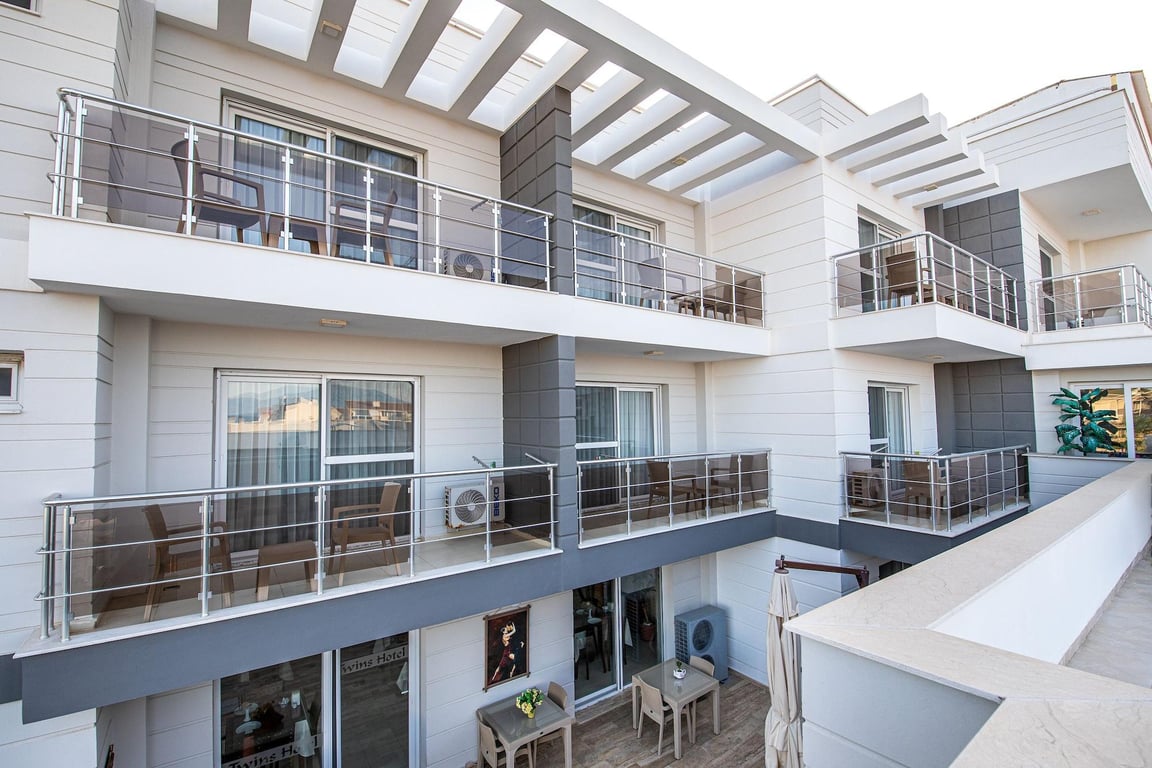 Twins Hotel
