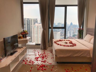 Expressionz Suites Klcc By Like Home