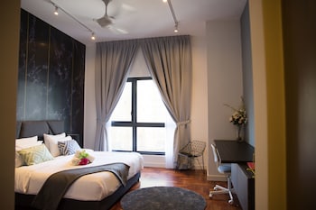 The Mews Klcc By Plush (no Front Desk Please Contact The Property 5 Days Before Your Arrival)