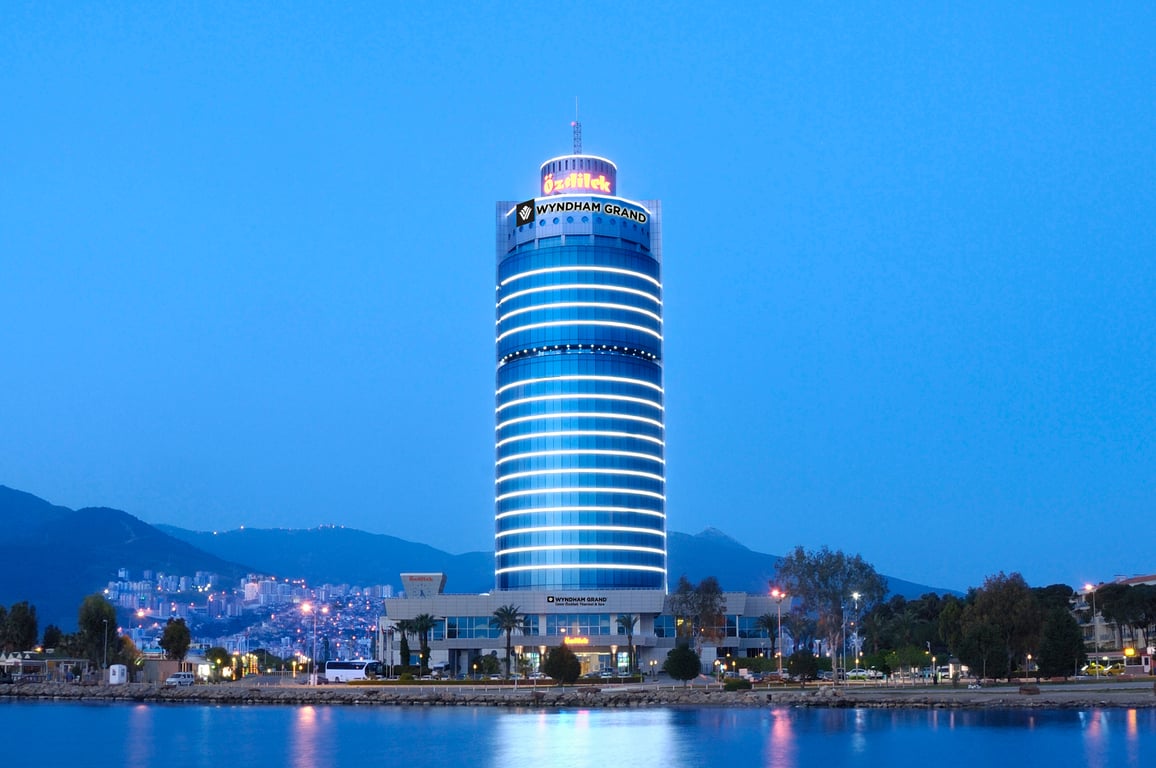 Wyndham Grand Izmir Ozdilek Thermal & Spa