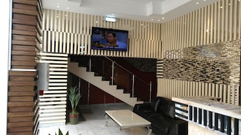 Al Yamama Palace Al Rawdah 3