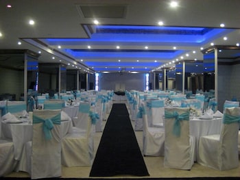 Royal Anka Hotel