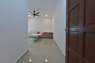 Oyo 90889 Narasindo Cottage(29km Away From Kuala Lumpur)