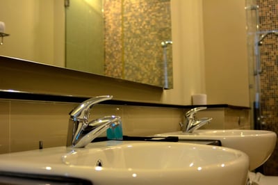 The Manor Luxury Suites And Apartments(no Front Desk Please Contact The Property 5 Days In Advance)