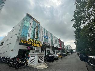 Smile Hotel Subang Airport(20km Away From Kuala Lumpur)