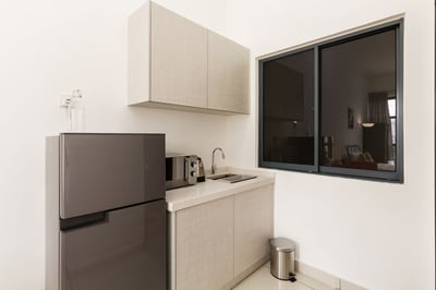 Oyo 592 Home 3 Towers Studio Near Suria Klcc (no Front Desk Need To Contact Property 5 Days In Advance)