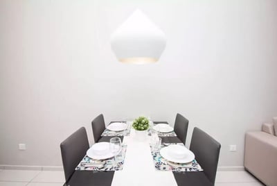 The Robertson By Sync (no Front Desk Need To Contact Property 5 Days In Advance)