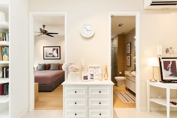 Stylish And Elegant Crib In Bangsar South (no Front Desk Please Contact The Property 5 Days Before Your Arrival)