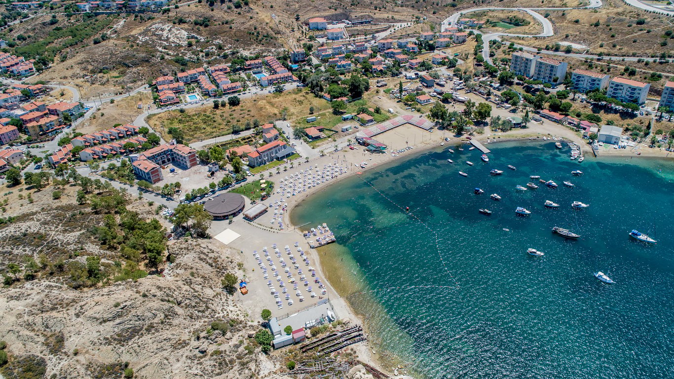 Navali̇a Otel