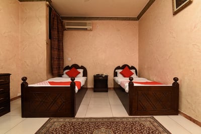 Oyo 361 Al Janoub Hotel
