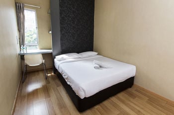 Smile Hotel Wangsa Maju(11 Km Away From Kuala Lumpur)