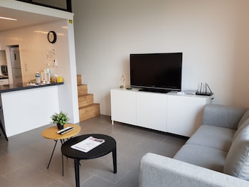 The Establishment Bangsar Duplex(no Front Desk Please Contact The Property 5 Days Before Arrival)