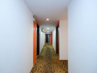 Oyo 615 Dragon Inn Premium Hotel