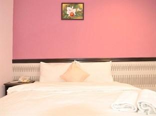 Twin Hotel