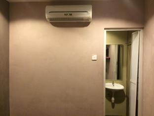 Maju Point Hotel