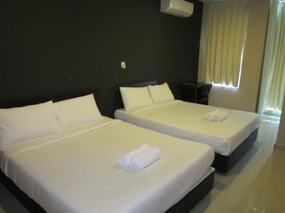 Smart Hotel Bangi Seksyen 9 (no Front Desk Need To Contact Property 5 Days In Advance)