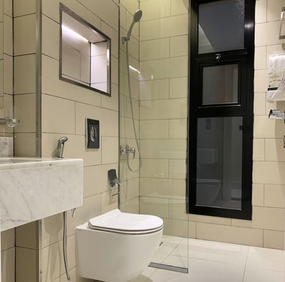 Tawun A1 5 Royal Touch Balcony Gx60(no Front Desk Please Contact The Property 5 Days In Advance)