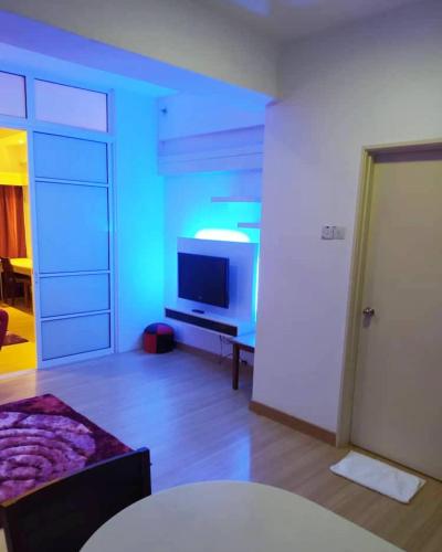 Private Unit At Seri Cempaka Service Suites (no Front Desk Need To Contact Property 5 Days In Advance)