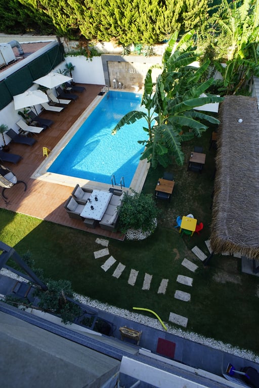 Ruwais Hotel