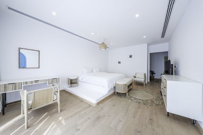 Mabaat Boulevard 537(no Front Desk Please Contact The Property 5 Days In Advance)