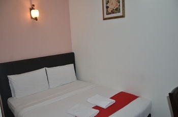 Oscar Guesthouse (no Front Desk Please Contact The Property 5 Days Before Your Arrival)