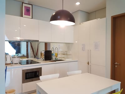 Soho Suites Klcc By Phoenix Groups (no Front Desk Need To Contact Property 5 Days In Advance)