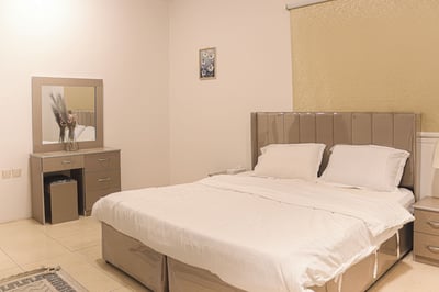 Nozol Wajd(no Front Desk Contact The 5 Days In Advance)