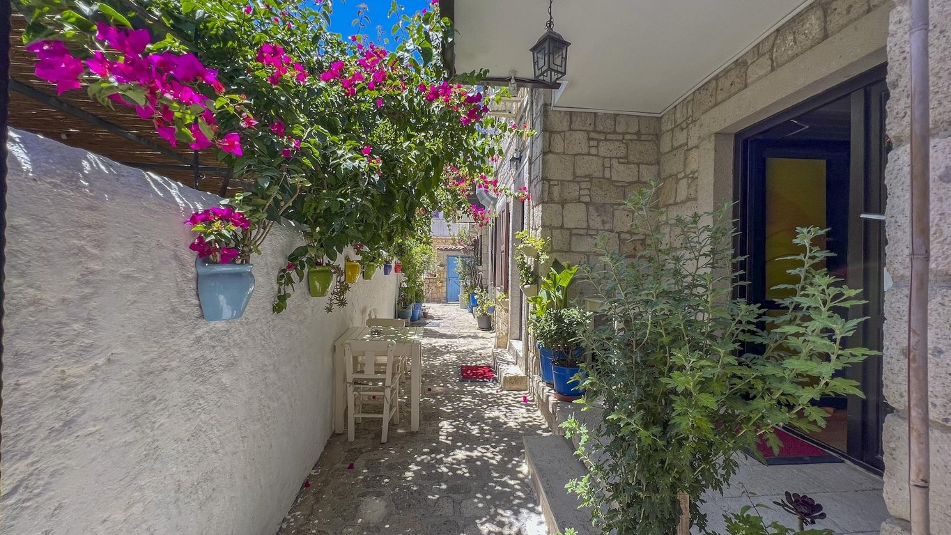 Alayaz Hotel
