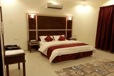 Ourchida Turaif 3