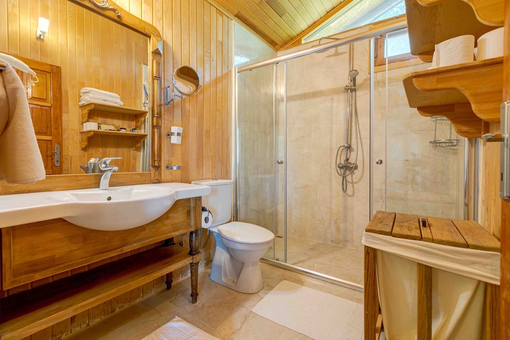 Etenna Beach Bungalows (78 Km Away From Antalya)