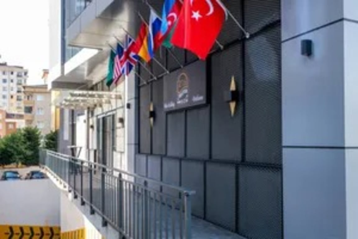 216 Prestige Hotel