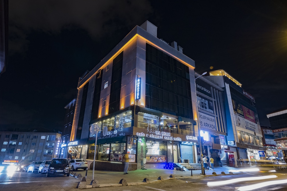 Istanbul City Airport Hotel(39km Away From Istanbul)