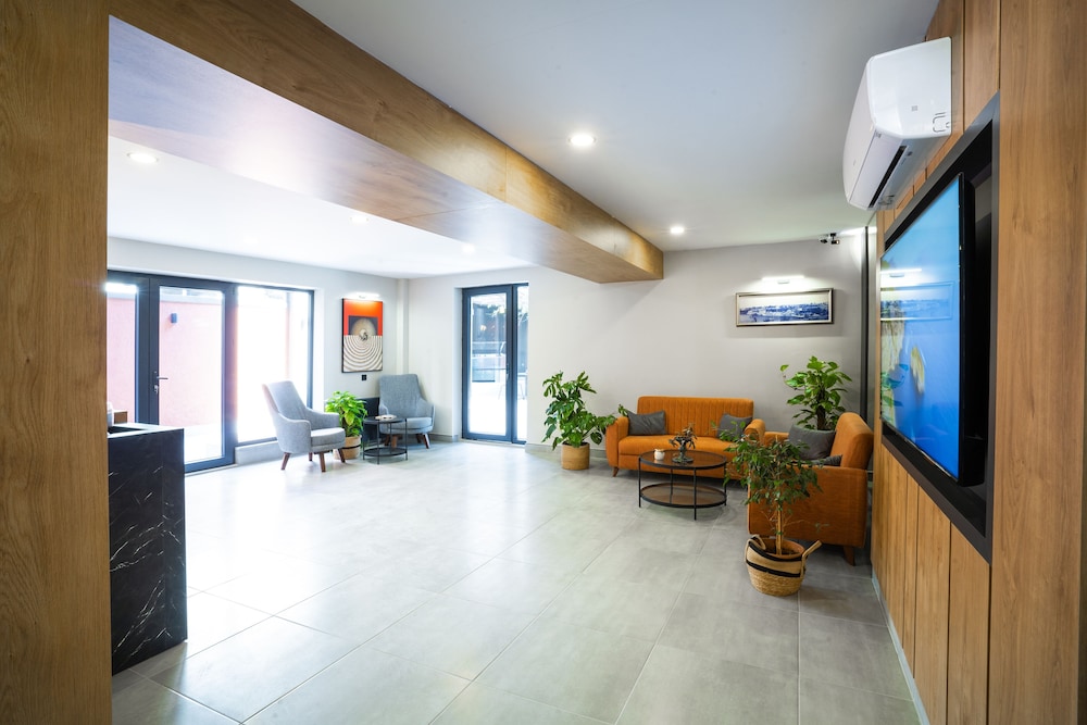 Leliko Suites