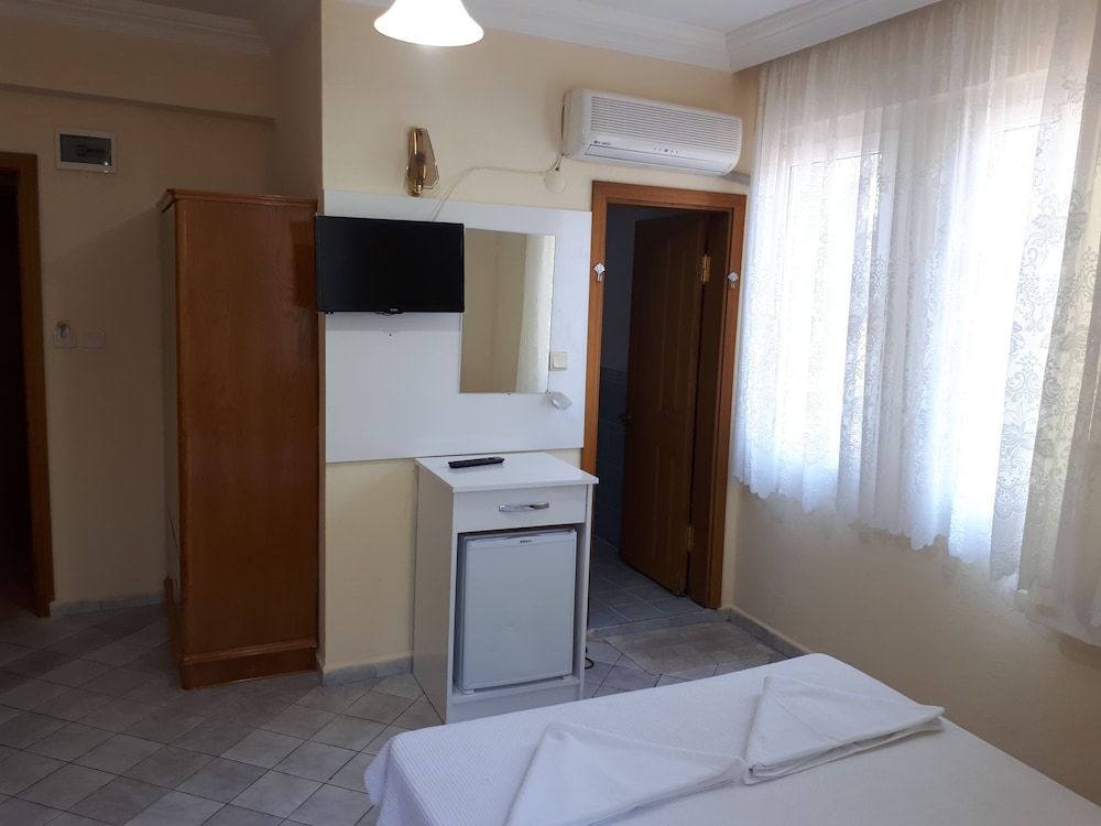 Everest Apart Hotel
