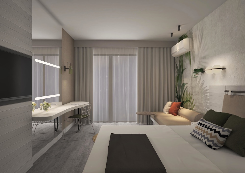 Side Square Hotel (74Km Away From Antalya)