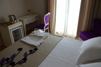 Blanco Hotel (44 Km Away From Istanbul)