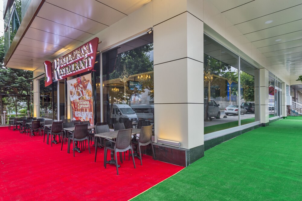 Business Life Hotel Gunesli(Also Known As New My World Hotel)(28Km Away From Istanbul)