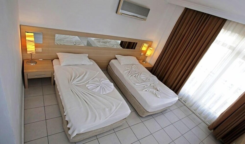 Malibu Resort Hotel (51km Away From Antalya)