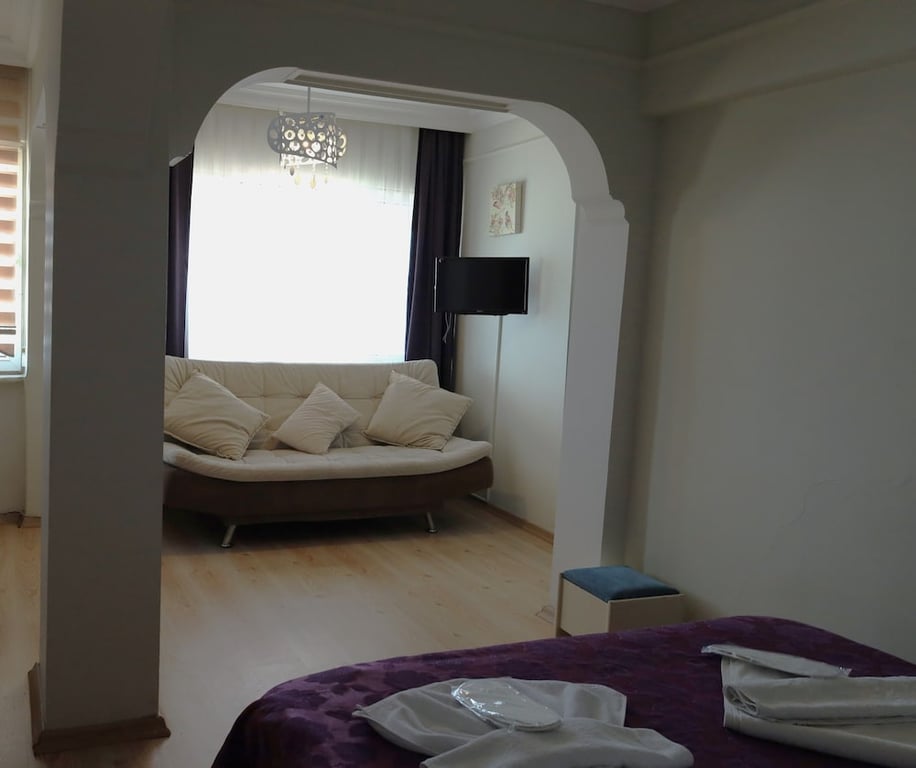 Demir Hotel Restaurant