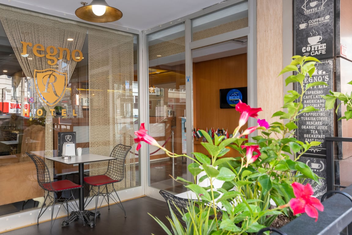 Regno Hotel