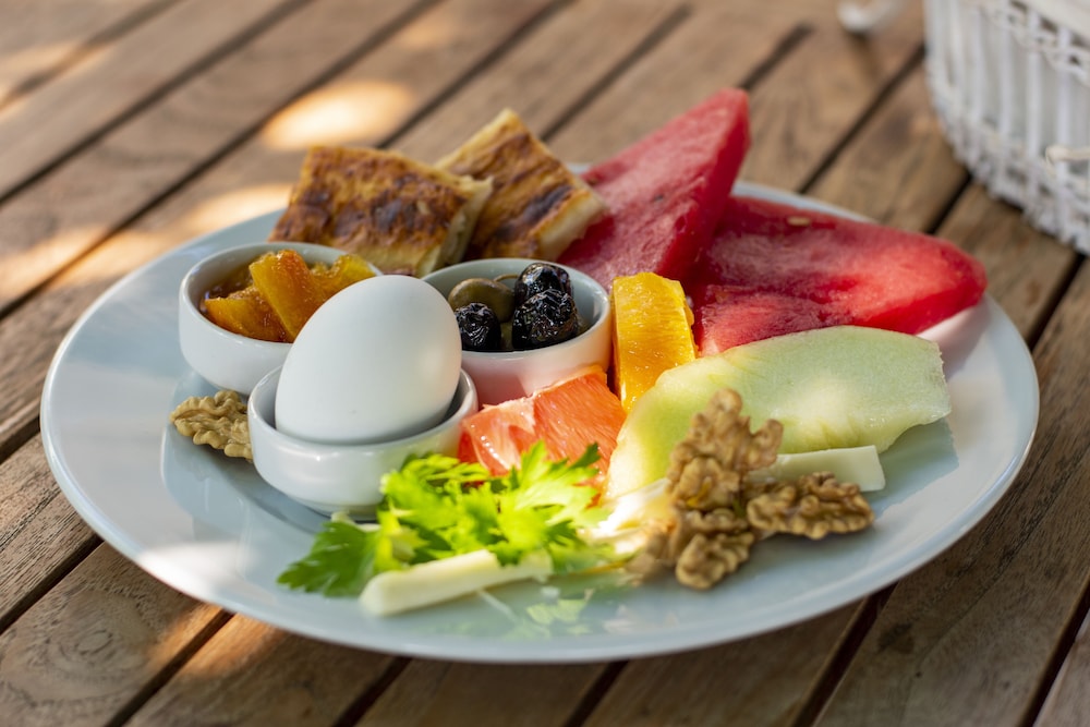 Ceneviz Hotel (90Km Away From Antalya)