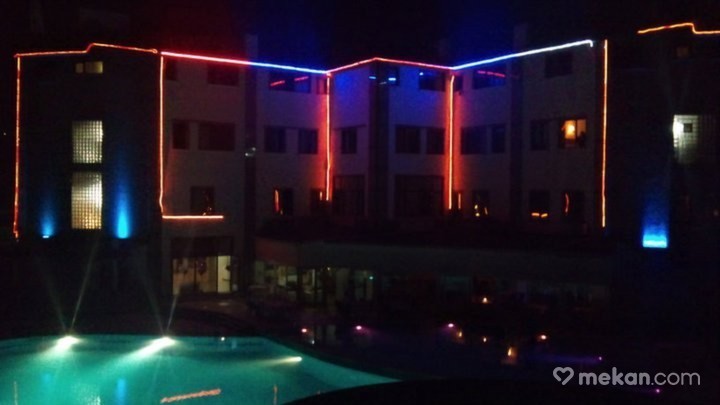 The Penguen Hotel (49 Km Away From Istanbul)