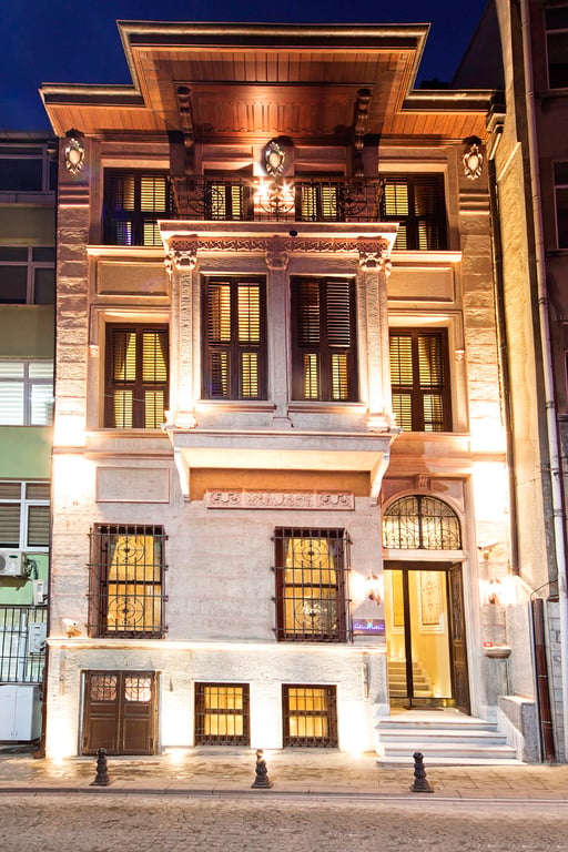 Celine Hotel
