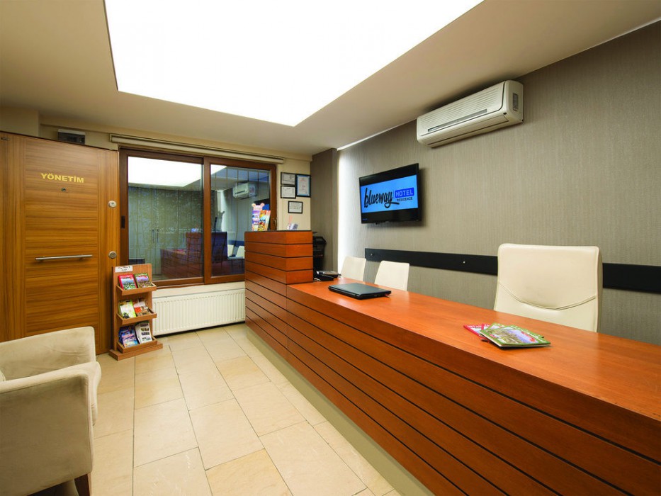 Blueway Hotel City