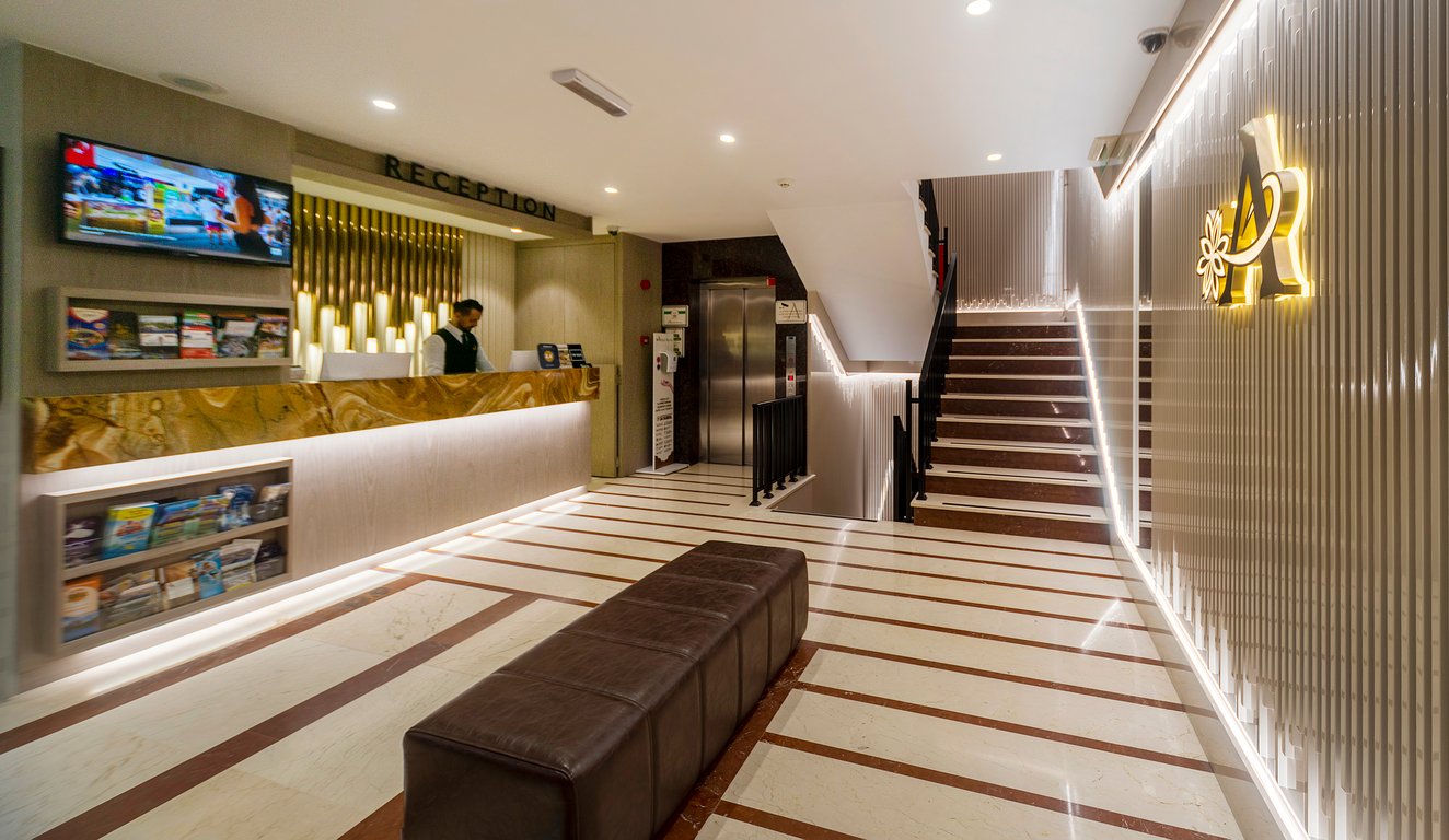 Aprilis Hotel