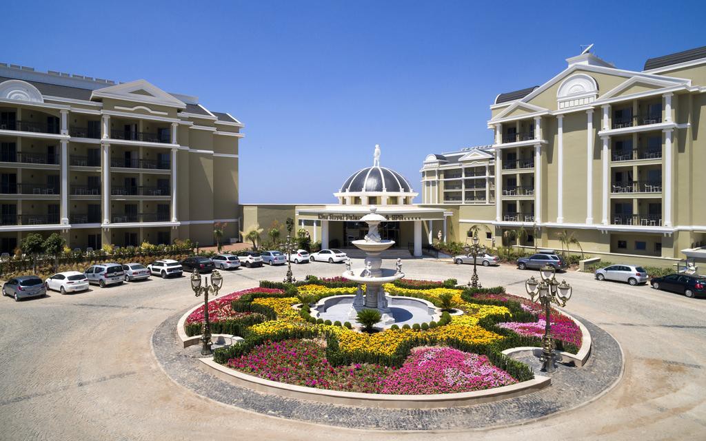 Sunis Efes Royal Palace Resort And Spa(67 Km Away From Izmir)
