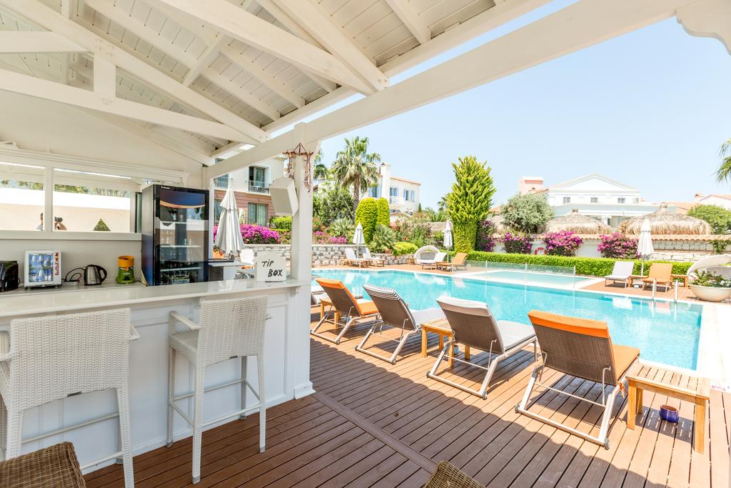 Antmare Hotel (14 Km Away From Cesme)