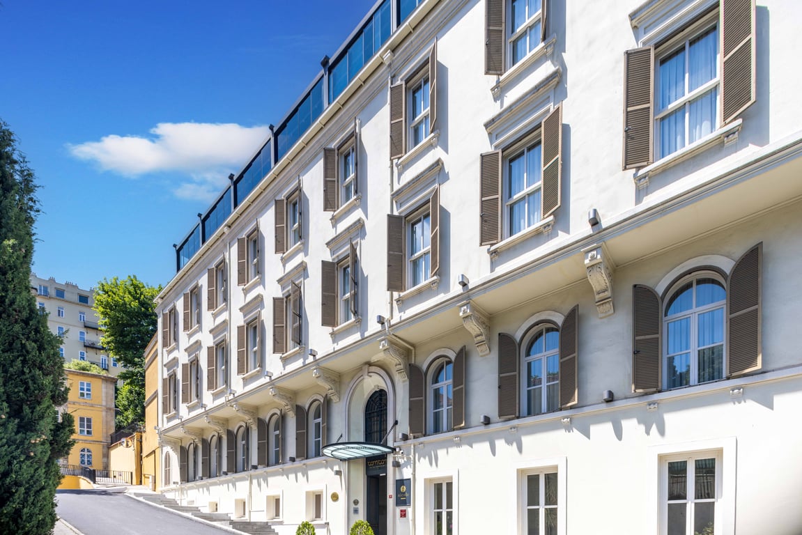 Tomtom Suites