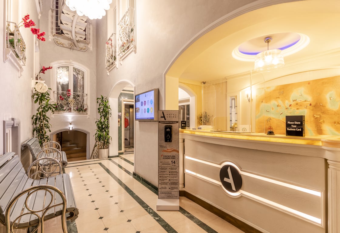 Amira Hotel